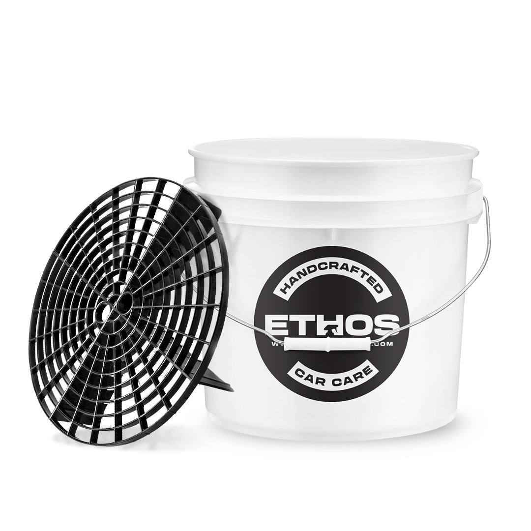 1 - 3.5 Gallon Bucket w/ Grit Guard