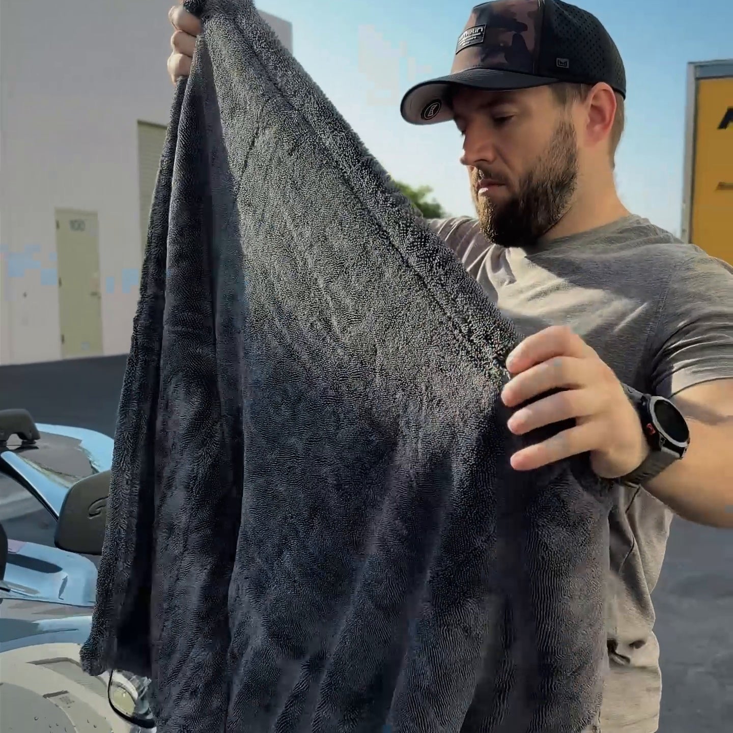MAX 1400GSM - Twisted Loop Drying Towel
